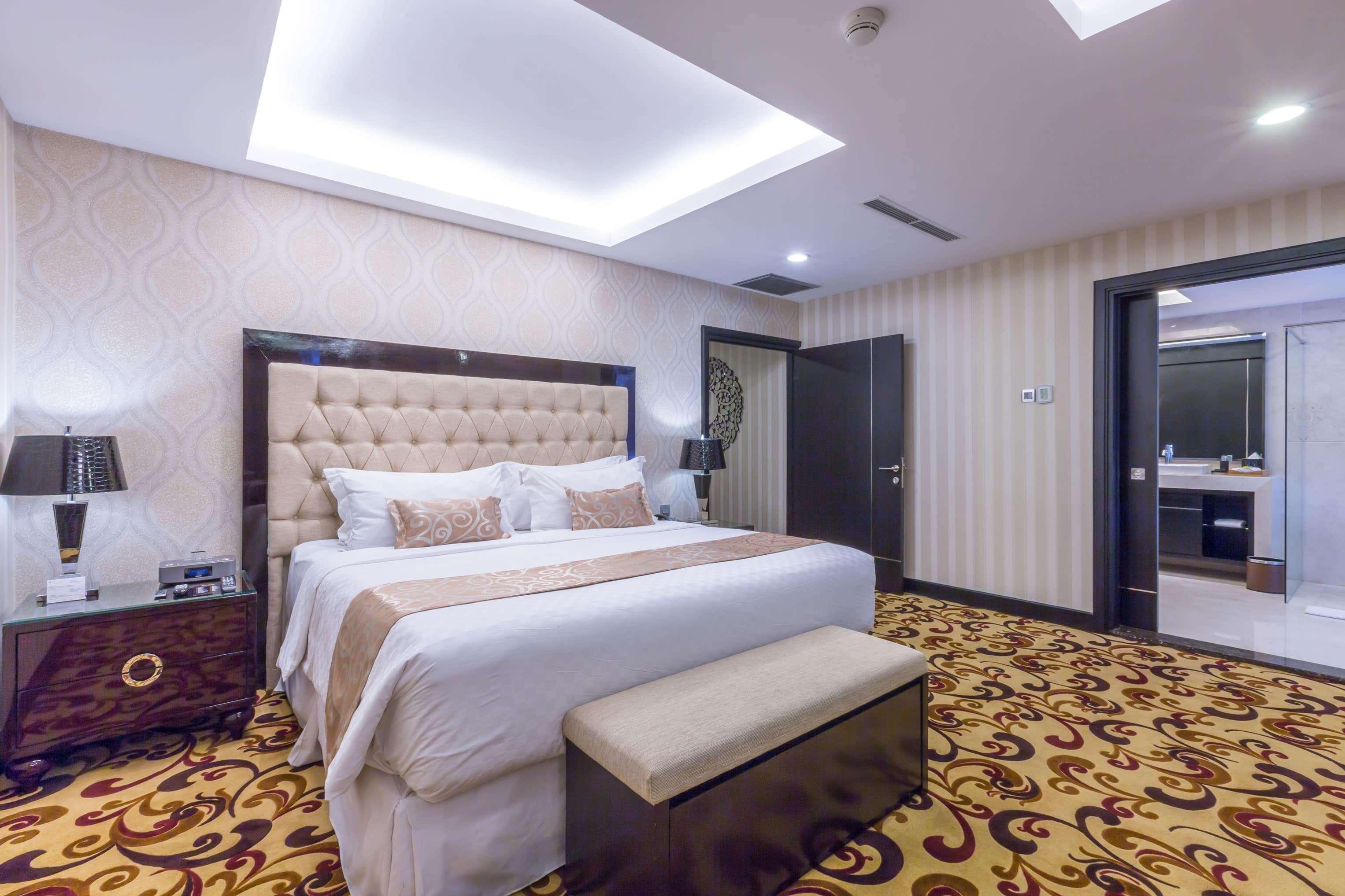 Wyndham Surabaya Hotel Exterior foto